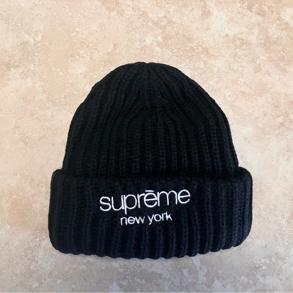 Chunky Ribbed Black Supreme Beanie